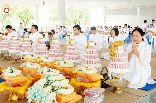 ภาพ No.276432:วันศุกร์ที่ 5 ธันวาคม พ.ศ. 2568 (วันพระ ขึ้น 15 ค่ำ เดือน 1) พิธีบุพเปตพลี ครั้งที่ 175 ร่วมอุทิศบุญแด่หมู่ญาติที่ล่วงลับไปแล้ว และสืบทอดอายุพระพุทธศาสนา ณ หอฉันคุณยายอาจารย์ฯ วัดพระธรรมกาย