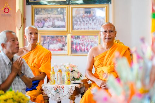 ภาพ No.168574:พิธีทอดกฐิน ณ วัดหนองหล่ม จ.เชียงใหม่ ในโครงการกฐินสามัคคีทั่วไทย 30,000 วัด บูชาธรรม 80 ปี หลวงพ่อธัมมชโย โดยคณะศิษยานุศิษย์วัดพระธรรมกาย วันที่ 23 ตุลาคม พ.ศ. 2567