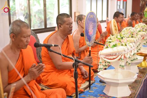 ภาพ No.173725:พิธีทอดกฐิน วัดเขาดินใต้ จ.สระบุรี ในโครงการกฐินสามัคคีทั่วไทย 30,000 วัด บูชาธรรม 80 ปี หลวงพ่อธัมมชโย โดยคณะศิษยานุศิษย์วัดพระธรรมกาย วันที่ 7 พฤศจิกายน พ.ศ. 2567