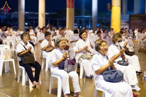 ภาพ No.125184:พิธีฉลองชัยสวดธัมมจักกัปปวัตตนสูตร ครบ 6,152,001,250 จบ ณ มหารัตนวิหารคด วัดพระธรรมกาย วันเสาร์ 24 กุมภาพันธ์ พ.ศ. 2567