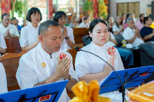 ภาพ No.262209:วันที่ 24 ตุลาคม พ.ศ. 2568 พิธีทอดกฐินสามัคคีทั่วไทย 30,000 วัด โดยคณะศิษยานุศิษย์ บูชาธรรม 81 ปี หลวงพ่อธัมมชโย ณ วัดดงรัง อ.ด่านช้าง จ.สุพรรรณบุรี