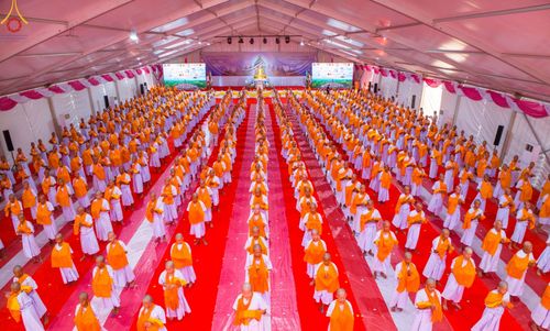 พิธีบรรพชา พิธีขอศีลและนิสัย ธรรมทายาทชาวอินโดนีเซียกว่า 1,000 คน ณ มหาเจดีย์บุโรพุทโธ ประเทศอินโดนีเซีย ในวันที่ 19 ธันวาคม พ.ศ. 2566