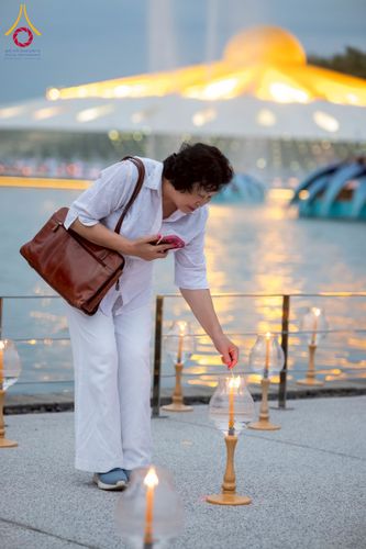 ภาพ No.266272:วันพุธที่ 5 พฤศจิกายน พ.ศ. 2568 (วันพระ ขึ้น 15 ค่ำ เดือน 12) พิธีลอยกระทงธรรม  ณ สระมหาเศรษฐีทะเลบุญ มหาวิหารพระมงคลเทพมุนี วัดพระธรรมกาย จ.ปทุมธานี