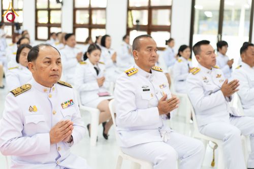 ภาพ No.194733:พิธีเจริญพระพุทธมนต์ และทำบุญตักบาตร ถวายพระราชกุศล แด่พระบาทสมเด็จพระเจ้าอยู่หัว เนื่องในโอกาสพระราชพิธีสมมงคล พระชนมายุเท่าพระบาทสมเด็จพระพุทธยอดฟ้าจุฬาโลกมหาราช สมเด็จพระปฐมบรมกษัตริยาธิราชแห่งพระราชวงศ์จักรี พุทธศักราช 2568 วันที่ 14 มกราคม พ.ศ. 2568