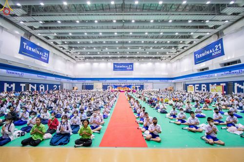 วันรวมพลังเด็กดี V-Star ผู้นำฟื้นฟูศีลธรรมโลก จังหวัดนครราชสีมา ณ เทอร์มินอล 21 โคราช ถ.มิตรภาพ ต.ในเมือง อ.เมืองนครราชสีมา จ.นครราชสีมา วันอังคารที่ 19 ธันวาคม พ.ศ. 2566