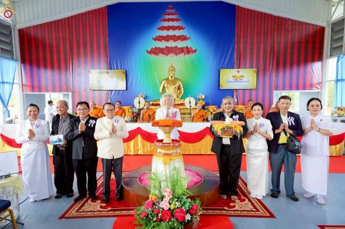 ภาพ No.272655:วันที่ 1 พฤศจิกายน พ.ศ. 2568 พิธีทอดกฐินสามัคคีทั่วไทย ณ วัดศรีวรรณวนาราม ต.คลองสาม อ.คลองหลวง จ.ปทุมธานี โดยคณะศิษยานุศิษย์ บูชาธรรม 81 ปี หลวงพ่อธัมมชโย