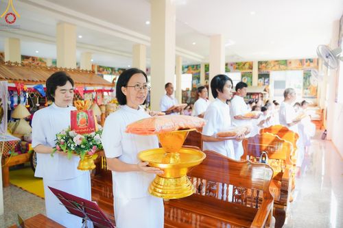 ภาพ No.165541:พิธีทอดกฐิน ณ วัดโพธิ์ชุม จ.เลย ในโครงการกฐินสามัคคีทั่วไทย 30,000 วัด บูชาธรรม 80 ปี หลวงพ่อธัมมชโย โดยคณะศิษยานุศิษย์วัดพระธรรมกาย วันที่ 21 ตุลาคม พ.ศ. 2567