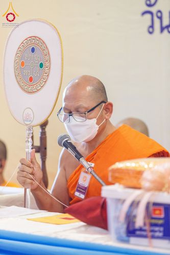 ภาพ No.197329:พิธีเจริญพระพุทธมนต์ ปฏิบัติธรรม มอบทุนการศึกษา ถวายสังฆทาน 108 วัด เพื่อถวายเป็นพุทธบูชา และขับเคลื่อนโครงการหมู่บ้านรักษาศีล 5 โดยคณะสงฆ์จังหวัดนนทบุรี คณะศิษยานุศิษย์วัดพระธรรมกาย โครงการธรรมยาตรา ปีที่ 13 ณ วัดตะเคียน อ.บางกรวย จ.นนทบุรี