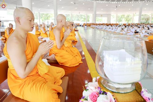 ภาพ No.237928:วันเสาร์ที่ 9 สิงหาคม พ.ศ. 2568 (วันพระ ขึ้น 15 ค่ำ เดือน 9) พิธีบุพเปตพลี ครั้งที่ 168 ร่วมอุทิศบุญแด่หมู่ญาติที่ล่วงลับไปแล้ว และสืบทอดอายุพระพุทธศาสนา ณ หอฉันคุณยายอาจารย์ฯ วัดพระธรรมกาย