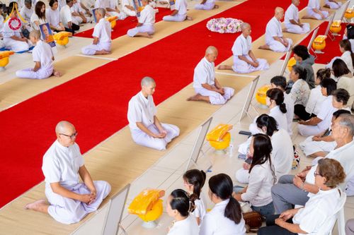 ภาพ No.256162:วันที่ 4 ตุลาคม พ.ศ. 2568 พิธีบรรพชาอุปสมบท  โครงการอุปสมบทหมู่บูชาธรรม 141 ปี  พระมงคลเทพมุนี (สด จนฺทสโร) ณ โบสถ์พระไตรปิฏก วัดพระธรรมกาย จ.ปทุมธานี