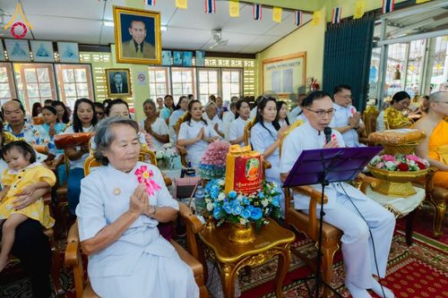 ภาพ No.176988:พิธีทอดกฐิน ณ วัดทรัพย์นาบุญยาราม ต.นาจอมเทียน อ.สัตหีบ จ.ชลบุรี ในโครงการทอดกฐินสามัคคีทั่วไทย 30,000 วัด บูชาธรรม 80 ปี หลวงพ่อธัมมชโย โดยคณะศิษยานุศิษย์วัดพระธรรมกาย วันที่ 2 พฤศจิกายน พ.ศ. 2567