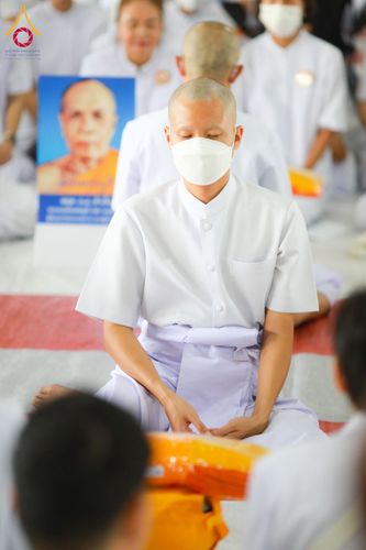 ภาพ No.62704:พิธีขอขมามอบผ้าไตร ในโครงการอุปสมบทหมู่ บูชาธรรมหลวงพ่อธัมมชโย พ.ศ.2567  โครงการอุปสมบทหมู่ธรรมทายาท ระดับอุดมศึกษา รุ่นที่51 (ภาคฤดูร้อน) โครงการบวชพระนานาชาติ AEC และ WAB รุ่นผู้บริหาร(รุ่นที่2) ณ ลานธรรม พระมหาธรรมกายเจดีย์ วันที่ 13 เมษายน พ.ศ. 2567