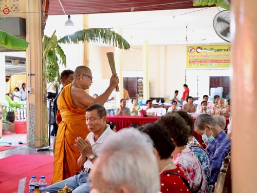 ภาพ No.252447:วันที่ 11 ตุลาคม พ.ศ. 2568 พิธีทอดกฐินสามัคคีทั่วไทย 30,000 วัด โดยคณะศิษยานุศิษย์ บูชาธรรม 81 ปี หลวงพ่อธัมมชโย ณ วัดดอกไม้ อ.บางปะหัน จ.พระนครศรีอยุธยา