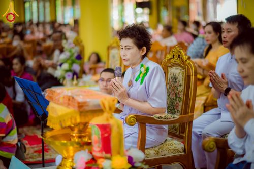 ภาพ No.177190:พิธีทอดกฐิน ณ วัดตรีมิตรประดิษฐาราม ต.รางหวาย อ.พนมทวน จ.กาญจนบุรี ในโครงการทอดกฐินสามัคคีทั่วไทย 30,000 วัด บูชาธรรม 80 ปี หลวงพ่อธัมมชโย โดยคณะศิษยานุศิษย์วัดพระธรรมกาย วันที่ 15 พฤศจิกายน พ.ศ. 2567