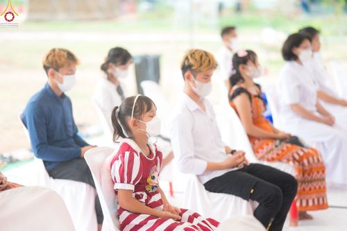 ภาพ No.84349:พิธีทอดผ้าป่า พิธีอัญเชิญปฐมรัตนปฐวี และพิธีตอกเสาเข็มต้นสุดท้าย เพื่อสถาปนาอาคาร 80 ปี หลวงพ่อธัมมชโย ณ ศูนย์ปฏิบัติธรรมวิหารแดง ตำบลเจริญธรรม อำเภอวิหารแดง จ.สระบุรี  วันที่ 23 กรกฎาคม พ.ศ. 2566