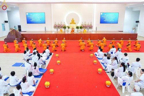 ภาพ No.101273:พิธีบรรพชาธรรมทายาท ในโครงการอุปสมบทบูชาธรรม มหาปูชนียาจารย์ พ.ศ. 2566 ณ วัดไชยชุมพลชนะสงคราม จ.กาญจนบุรี วันที่ 6 ธันวาคม พ.ศ. 2566