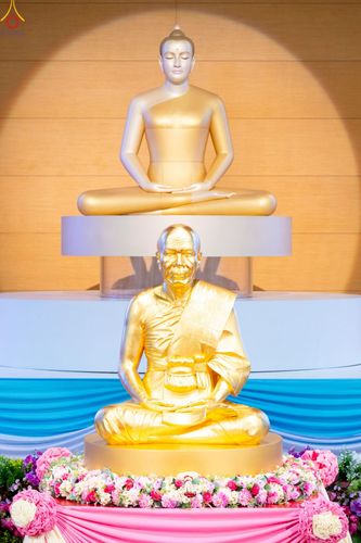 ภาพ No.251532:วันที่ 10 ตุลาคม พ.ศ. 2568 พิธีทอดผ้าป่าสมทบกฐินวัดพระธรรมกาย และสมทบกฐิน 30,000 กว่าวัดทั่วประเทศ ครั้งที่ 3 ณ สภาธรรมกายสากล วัดพระธรรมกาย