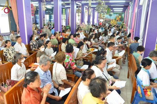 ภาพ No.171005:พิธีทอดกฐิน ณ วัดบางไกรใน จ.นนทบุรี ในโครงการกฐินสามัคคีทั่วไทย 30,000 วัด บูชาธรรม 80 ปี หลวงพ่อธัมมชโย โดยคณะศิษยานุศิษย์วัดพระธรรมกาย วันที่ 27 ตุลาคม พ.ศ. 2567