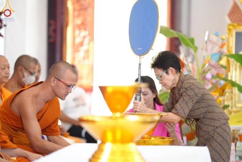 ภาพ No.167175:พิธีทอดกฐิน ณ วัดป่าสวนพฤกษชาติ ต.ทุ่งโพธิ์ อ.นาดี จ.ปราจีนบุรี ในโครงการกฐินสามัคคีทั่วไทย 30,000 วัด บูชาธรรม 80 ปี หลวงพ่อธัมมชโย โดยคณะศิษยานุศิษย์วัดพระธรรมกาย วันที่ 24 ตุลาคม พ.ศ. 2567