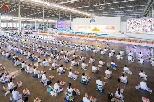 พิธีถวายอุปกรณ์ทำความสะอาด ณ บ้านแก้วเรือนทองคุณยายอาจารย์ฯ วัดพระธรรมกาย วันเสาร์ที่ 16 ธันวาคม พ.ศ. 2566