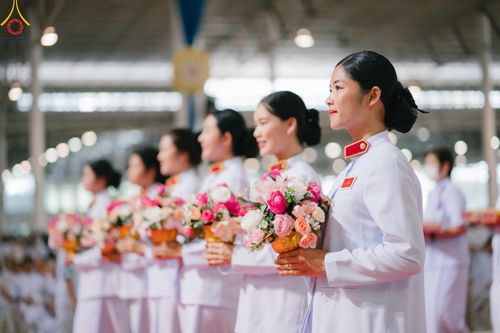 ภาพ No.167676:พิธีทอดกฐิน และ พิธีกรานกฐิน ในวันอาทิตย์ที่ 3 พฤศจิกายน พ.ศ. 2567 ณ วัดพระธรรมกาย จ.ปทุมธานี