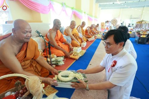 ภาพ No.168103:พิธีทอดกฐิน ณ วัดโตนด จ.นนทบุรี ในโครงการกฐินสามัคคีทั่วไทย 30,000 วัด บูชาธรรม 80 ปี หลวงพ่อธัมมชโย โดยคณะศิษยานุศิษย์วัดพระธรรมกาย วันที่ 20 ตุลาคม พ.ศ. 2567