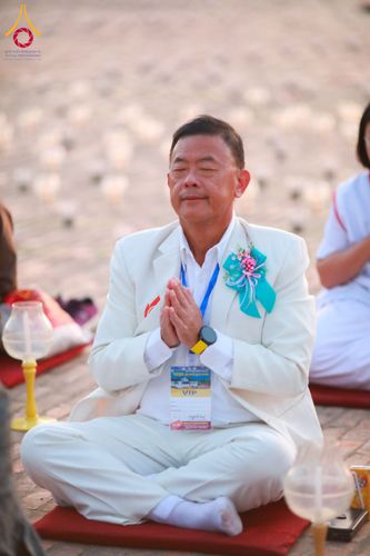 ภาพ No.130595:พิธีจุดโคมประทีปถวายเป็นพุทธบูชา ในโครงการบรรพชา 1,250 รูป ณ มหาวิหารมายาเทวี แดนประสูติ สวนลุมพินี ประเทศเนปาล วันที่ 9 มีนาคม พ.ศ. 2567