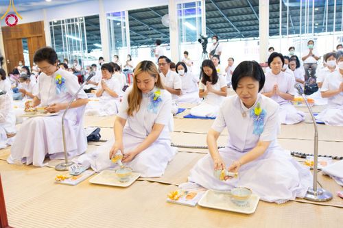 ภาพ No.114453:พิธีถวายภัตตาหารเป็นสังฆทาน แด่คณะพระธรรมยาตรา ปีที่ 12 วันที่ 18 มกราคม พ.ศ. 2567 ณ วัดโบสถ์(บน) บางคูเวียง จ.นนทบุรี