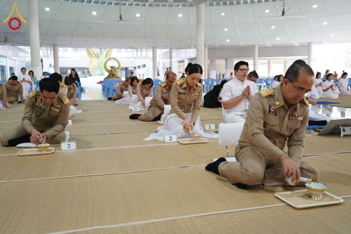 ภาพ No.201900:ผู้ว่าปทุมฯ มอบแนวทางการขับเคลื่อนพัฒนาจังหวัดฯ แก่หัวหน้าส่วนราชการ ผู้บริหารท้องถิ่น กำนัน ผู้ใหญ่บ้าน อ.คลองหลวง วันอังคารที่ 21 มกราคม พ.ศ. 2568