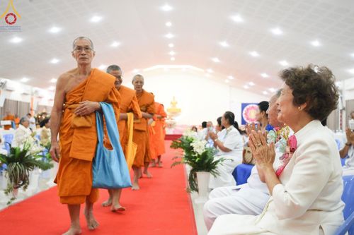 ภาพ No.96355:พิธีสมโภชกฐินและทอดกฐินสามัคคี ณ ศูนย์ปฏิบัติธรรมจังหวัดสระบุรี อ.พระพุทธบาท จ.สระบุรี วันเสาร์ที่ 18 และอาทิตย์ที่ 19 พฤศจิกายน พ.ศ. 2566