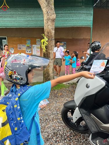 ภาพ No.152710:การเตรียมงานของเจ้าหน้าที่แผนกต่างๆ เพื่องานจุดโคมประทีปที่ ARMA MUSEUM บาหลี ประเทศอินโดนีเซีย งานจัดวันเสาร์ที่ 21 กันยายน พ.ศ. 2567