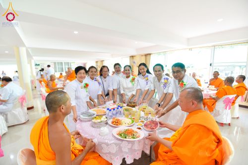 ภาพ No.171437:พิธีทอดกฐิน ณ ศูนย์พนมสารคาม ฉะเชิงเทรา ในโครงการกฐินสามัคคีทั่วไทย 30,000 วัด บูชาธรรม 80 ปี หลวงพ่อธัมมชโย โดยคณะศิษยานุศิษย์วัดพระธรรมกาย วันที่ 26 ตุลาคม พ.ศ. 2567