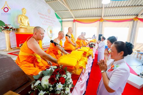 ภาพ No.176624:พิธีทอดกฐินแห่งทวีปแอฟริกา ณ วัดพระธรรมกายโจฮันเนสเบิร์ก สาธารณรัฐแอฟริกาใต้ วันอาทิตย์ที่ 20 ตุลาคม พ.ศ. 2567