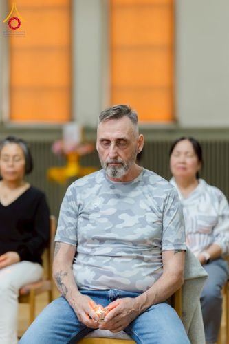 ภาพ No.232640:วันเสาร์ที่ 5 กรกฎาคม พ.ศ. 2568 Candlelight meditation & Vigil พิธีจุดเทียนให้สว่าง สู่ทางสงบ ณ วัดพระธรรมกายนอร์ธสวีเดน