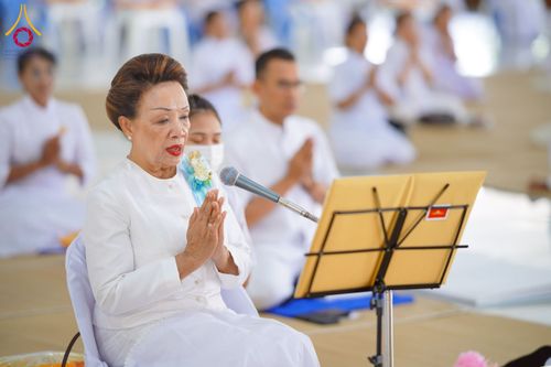 ภาพ No.243816:วันที่ 6 กันยายน พ.ศ. 2568 พิธีถวายภัตตาหารเมนูสวรรค์ เพื่อการบรรลุธรรม ณ หอฉันคุณยายอาจารย์ฯ วัดพระธรรมกาย