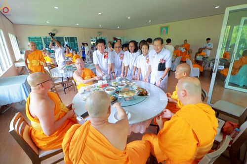 ภาพ No.261029:วันอังคารที่ 14 ตุลาคม พ.ศ. 2568 พิธีทอดกฐินสามัคคี "สร้างองค์พระเจดีย์เพื่อสร้างสันติภาพโลก" ขนาดหน้าตัก 10 เมตร ณ ศูนย์ปฏิบัติธรรมระยอง(บ้านช่องลม) ตำบลบางบุตร อำเภอบ้านค่าย จังหวัดระยอง