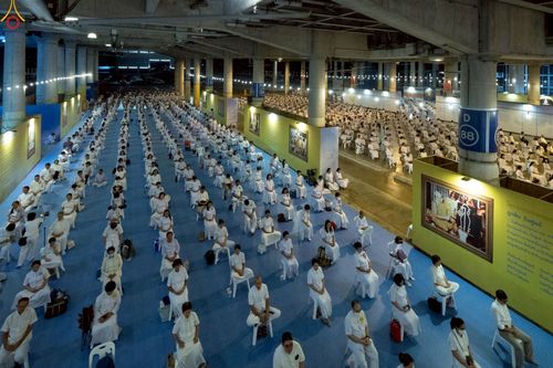 ภาพ No.241156:วันพุธที่ 27 สิงหาคม พ.ศ. 2568 พิธีฉลองชัยสวดมนต์ บทธัมมจักกัปปวัตตนสูตร ครบ 7,650,575,757 จบ ในวันธรรมชัย วัดพระธรรมกาย