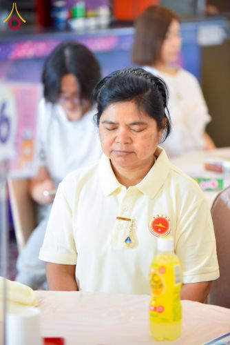 ภาพ No.224817:วันเสาร์ ที่ 10 พฤษภาคม พ.ศ. 2568 วัดพระธรรมกายฮ่องกง จัดพิธีปล่อยปลา บนเรือใหญ่บนอ่าวฮ่องกง และจัดพิธีถวายมหาสังฆทานกลางทะเล ประจำปี 2568 เนื่องในสัปดาห์วิสาขบูชาโลก