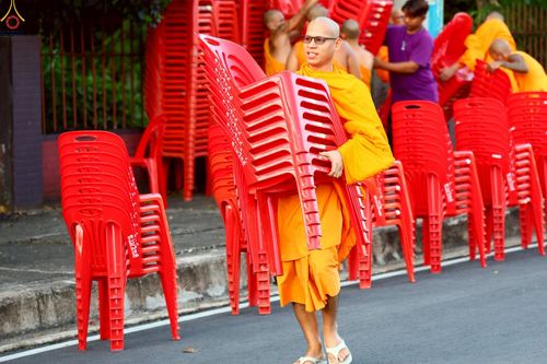 ภาพ No.236778:วันที่ 26-27 กรกฎาคม พ.ศ. 2568 ภาพการเตรียมงาน - เก็บงาน มหาสังฆทานครั้งยิ่งใหญ่ ตักบาตรพระ 1,000 รูป ทำบุญเมืองพัทลุง