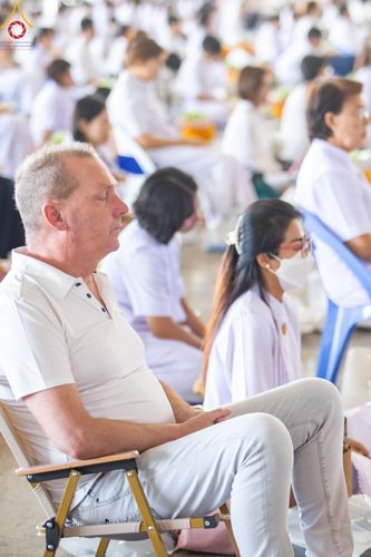 ภาพ No.131563:พิธีร่วมบุญบรรพชาสามเณร 5,000 รูป ณ บ้านแก้วเรือนทองคุณยาย สภาธรรมกายสากล วัดพระธรรมกาย วันเสาร์ที่ 23 มีนาคม พ.ศ. 2567