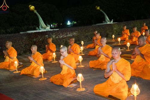 ภาพ No.125291:พิธีจุดโคมมาฆประทีป เพื่อถวายเป็นพุทธบูชา ณ เจดีย์สวรรค์ วัดบ้านขุน  อำเภอฮอด จังหวัดเชียงใหม่ วันเสาร์ที่ ๒๔ กุมภาพันธ์ พ.ศ. ๒๕๖๗