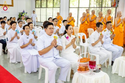 ภาพ No.276662:วันเสาร์ที่ 6 ธันวาคม พ.ศ. 2568 พิธีมุทิตาสักการะ เนื่องในโอกาสที่พระเดชพระคุณพระพรหมดิลก เจ้าอาวาสวัดสามพระยา วรวิหาร เมตตาเป็นประธานในพิธีตั้งฐานานุกรมใน พระราชวิเทศวชิรเวที (บัณฑิต วรปญฺโญ) ผู้ช่วยเจ้าอาวาสวัดพระธรรมกาย (ไวโรจน์ วิโรจโน) ผู้ช่วยเจ้าอา