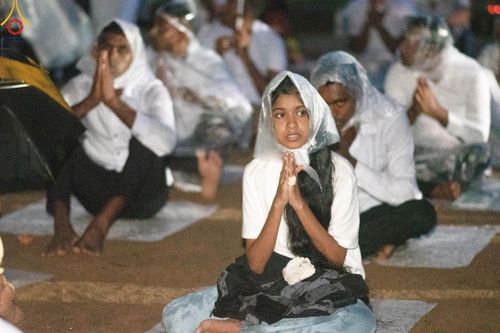 ภาพ No.141021:PhotoStory มหาศรัทธา ธรรมยาตราศรีลังกา EP.6 พิธีจุดวิสาขประทีป 6 วัด ถวายเป็น พุทธบูชา  โครงการสยาม-ลังกา ธรรมยาตรา  ฉลองเทศกาลวิสาขบูชาแห่งชาติ ศรีลังกา  บูชาธรรม 80 ปี หลวงพ่อธัมมชโย วันที่ 16 พฤษภาคม พ.ศ. 2567