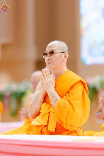 ภาพ No.206864:พิธีถวายโคมมาฆประทีป น้อมถวายเป็นพุทธบูชา แด่คณะพระภิกษุ สามเณร วัดพระธรรมกาย วันอาทิตย์ที่ 9 กุมภาพันธ์ พ.ศ. 2568 ณ ห้องแก้วสารพัดนึก 2 สภาธรรมกายสากล วัดพระธรรมกาย จังหวัดปทุมธานี