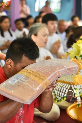ภาพ No.93925:พิธีทอดกฐินสามัคคีทั่วไทย 5,000 วัด ณ วัดคลองม่วงใต้  จ.สระบุรี วันที่ 12 พฤศจิกายน พ.ศ. 2566