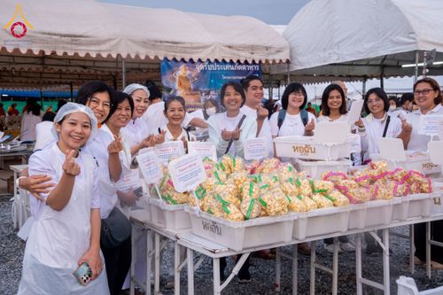 ภาพ No.118694:พิธีถวายภัตตาหารเป็นสังฆทาน แด่คณะพระธรรมยาตรา วันที่ 25 มกราคม พ.ศ. 2567 ณ อนุสรณ์สถานบางนางแท่น จ.นครปฐม