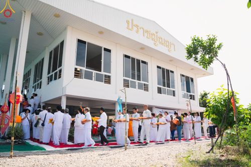 ภาพ No.97638:พิธีทอดกฐินสามัคคี เพื่อถมดินทำถนนและใช้ป้องกันน้ำท่วม ณ ศูนย์ปฏิบัติธรรมจังหวัดนครนายก อ.องครักษ์ จ.นครนายก วันที่ 19 พฤศจิกายน พ.ศ. 2566