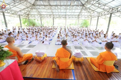 ภาพ No.154977:โครงการอุบาสกแก้ว อุบาสิกาแก้ว รุ่นที่ 2 ตัวแทนทอดกฐินสามัคคีทั่วไทย 30,000 วัด บูชาธรรม 80 ปี หลวงพ่อธัมมชโย จังหวัดบุรีรัมย์ ระหว่างวันที่ 13-15 กันยายน พ.ศ. 2567