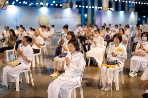 ภาพ No.198544:พิธีฉลองชัยสวดมนต์บทธัมมจักกัปปวัตนสูตร 7,051,919,116 จบ เนื่องในวันคล้ายวันเกิด 116 ปี คุณยายอาจารย์มหารัตนอุบาสิกาจันทร์ ขนนกยูง วันอาทิตย์ที่ 19 มกราคม พ.ศ. 2568 ณ มหารัตนวิหารคด วัดพระธรรมกาย จ.ปทุมธานี