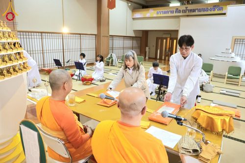 ภาพ No.213407:วันอาทิตย์ที่ 16 มีนาคม พ.ศ. 2568 พิธีบุพเปตพลี, ถวายภัตตาหาร, ปล่อยปลา วัดพระธรรมกายคานากาว่า ประเทศญี่ปุ่น